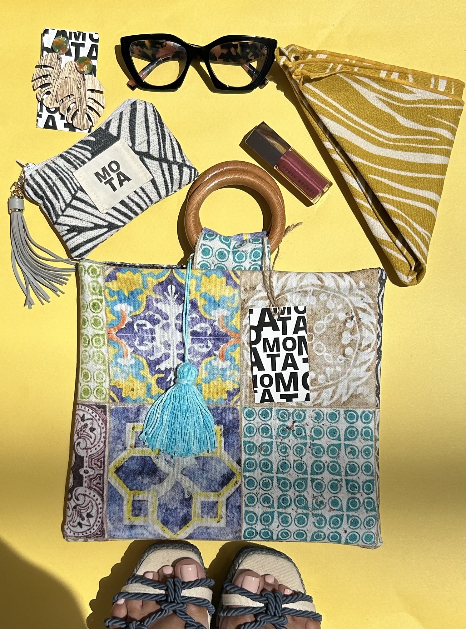 REVERSIBLE BAGS