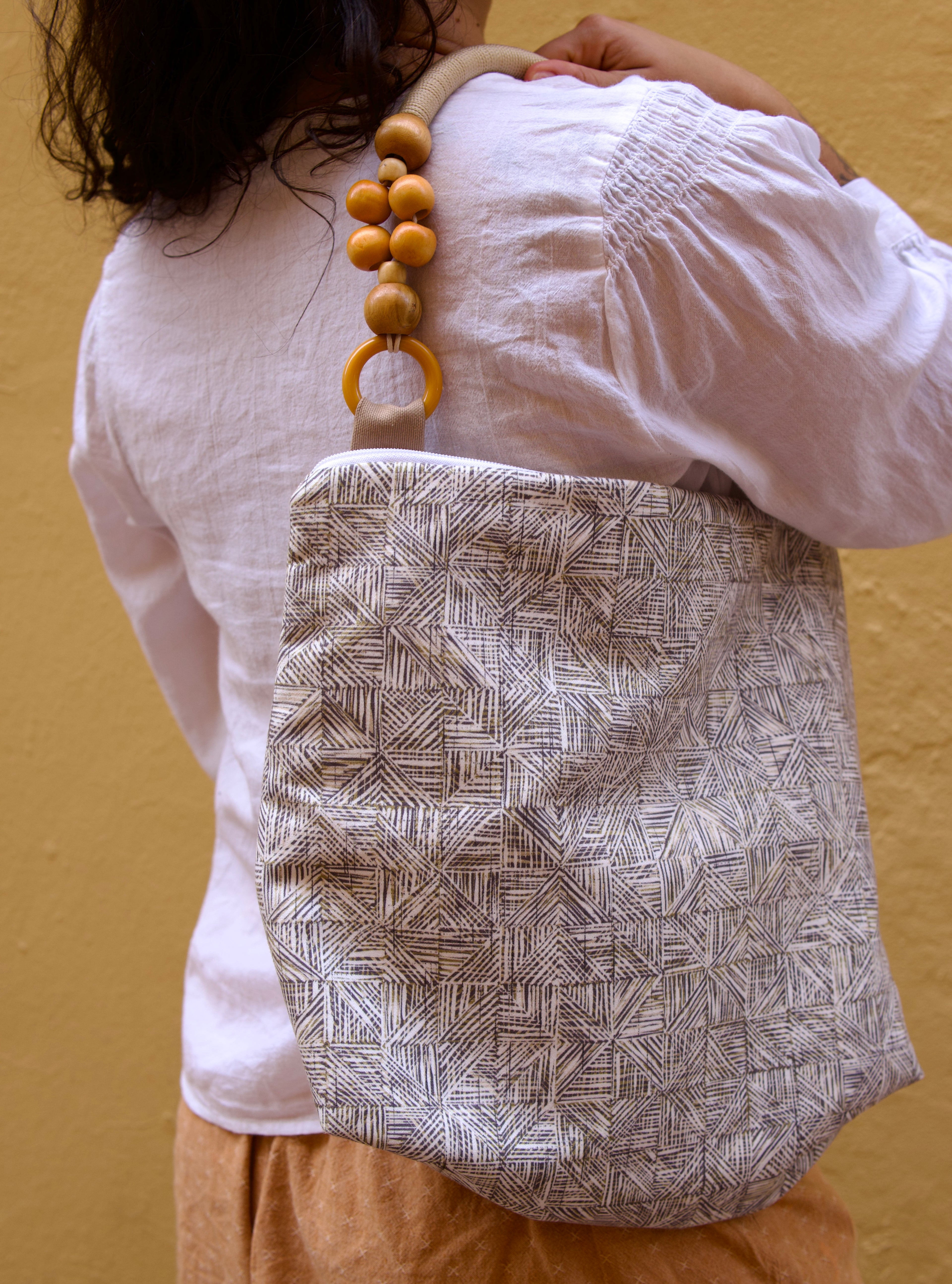 Handmade bag, Rattan White.