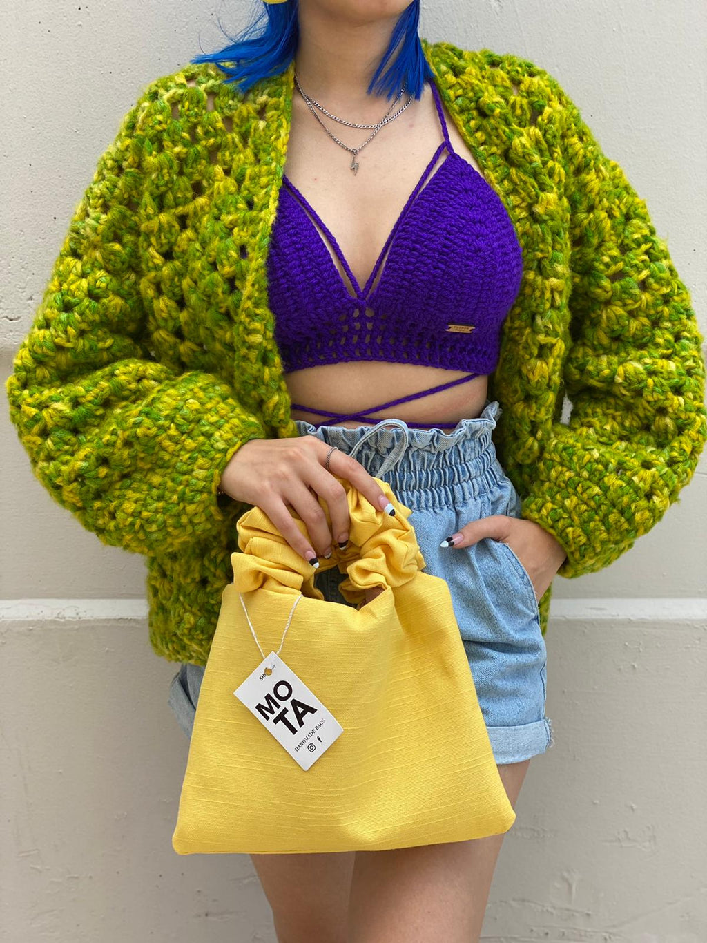 Scrunchie bag, Color Yellow.