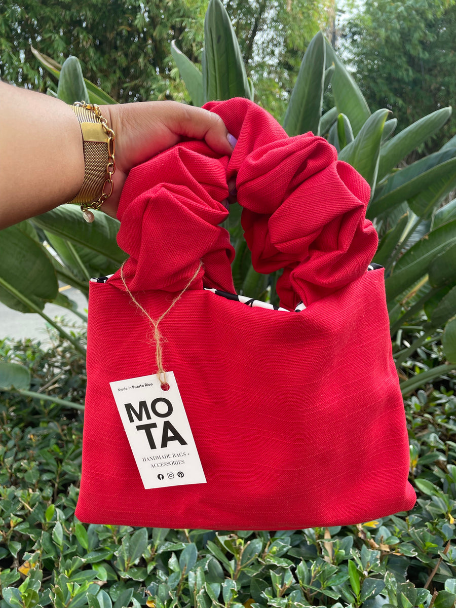 Scrunchie bag, Color Red.
