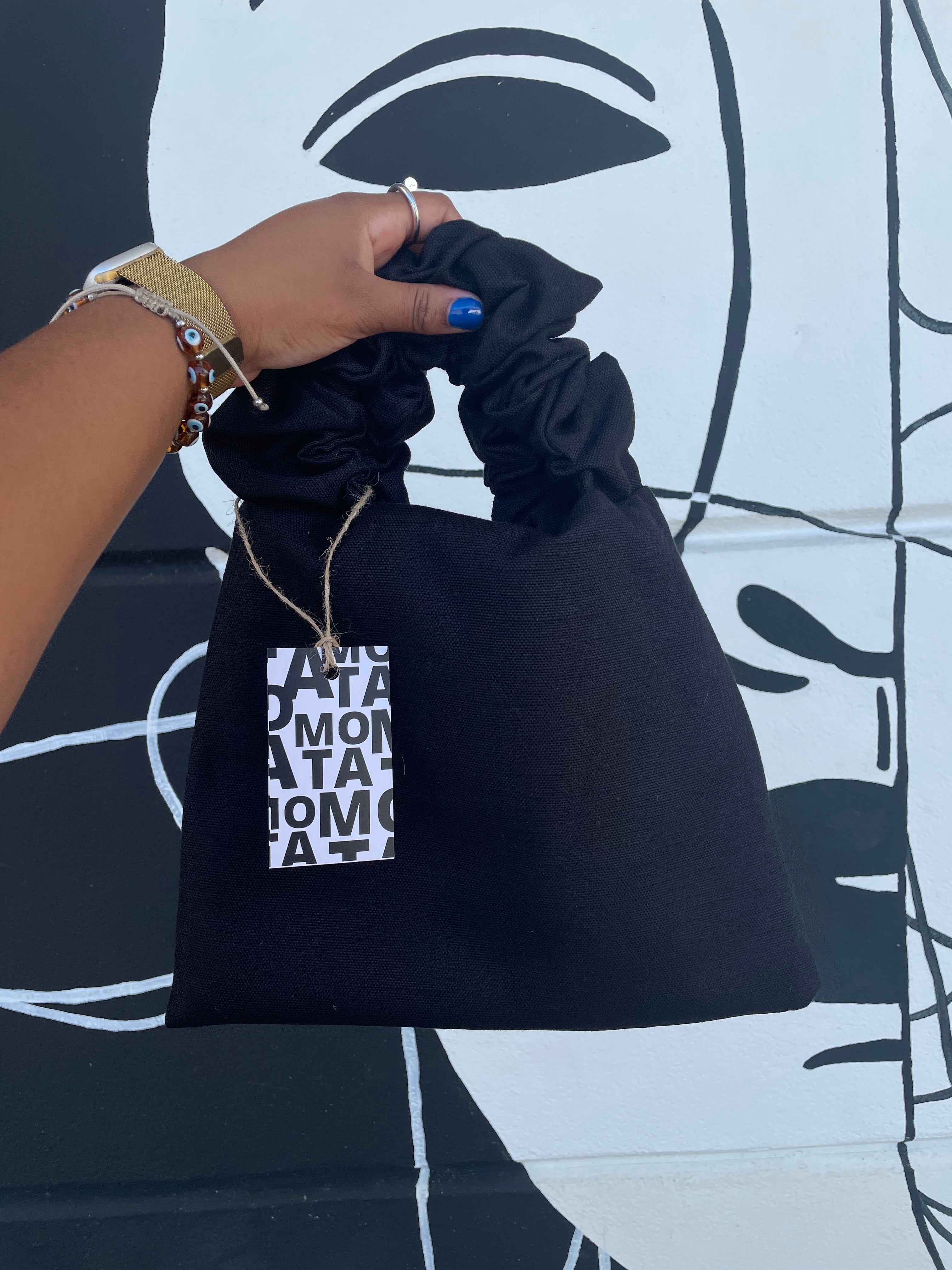 Scrunchie-Tasche, Farbe Schwarz.