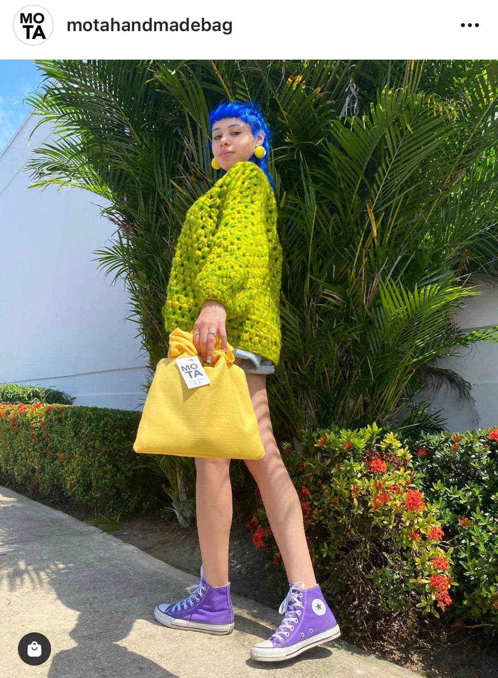 Scrunchie bag, Color Yellow.